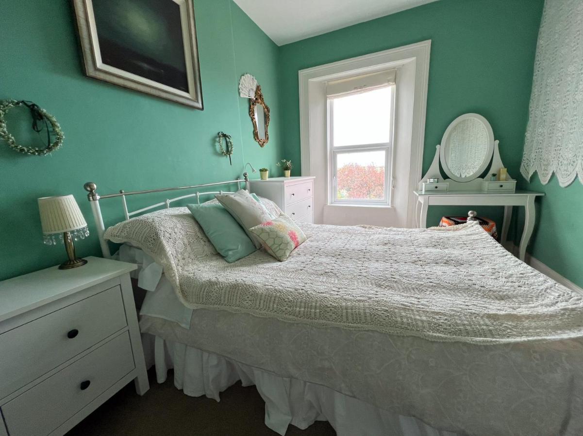 Vila Unique Townhouse With Large Garden Down To The Sea Killough Exteriér fotografie
